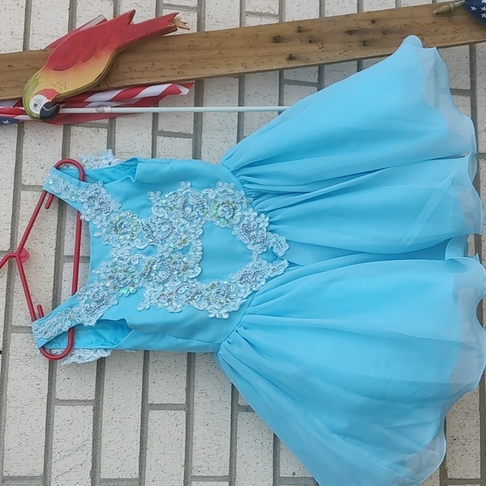Blue dress - Picture 7 of 14
